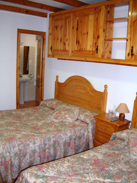 Hostal La Muntanya Castellar De N'Hug Zewnętrze zdjęcie