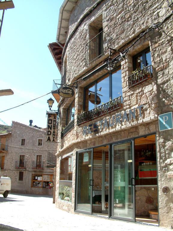 Hostal La Muntanya Castellar De N'Hug Zewnętrze zdjęcie