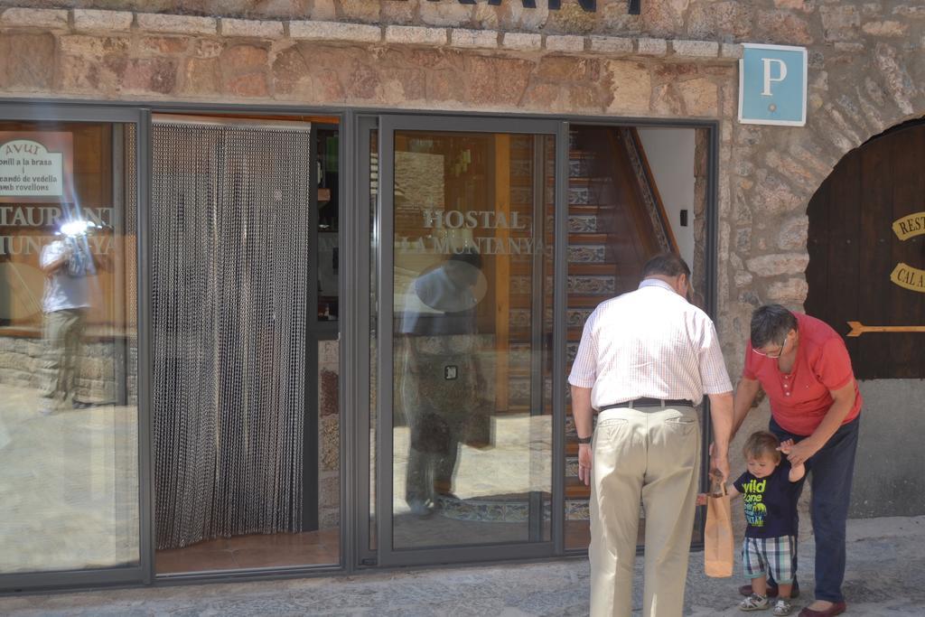 Hostal La Muntanya Castellar De N'Hug Zewnętrze zdjęcie